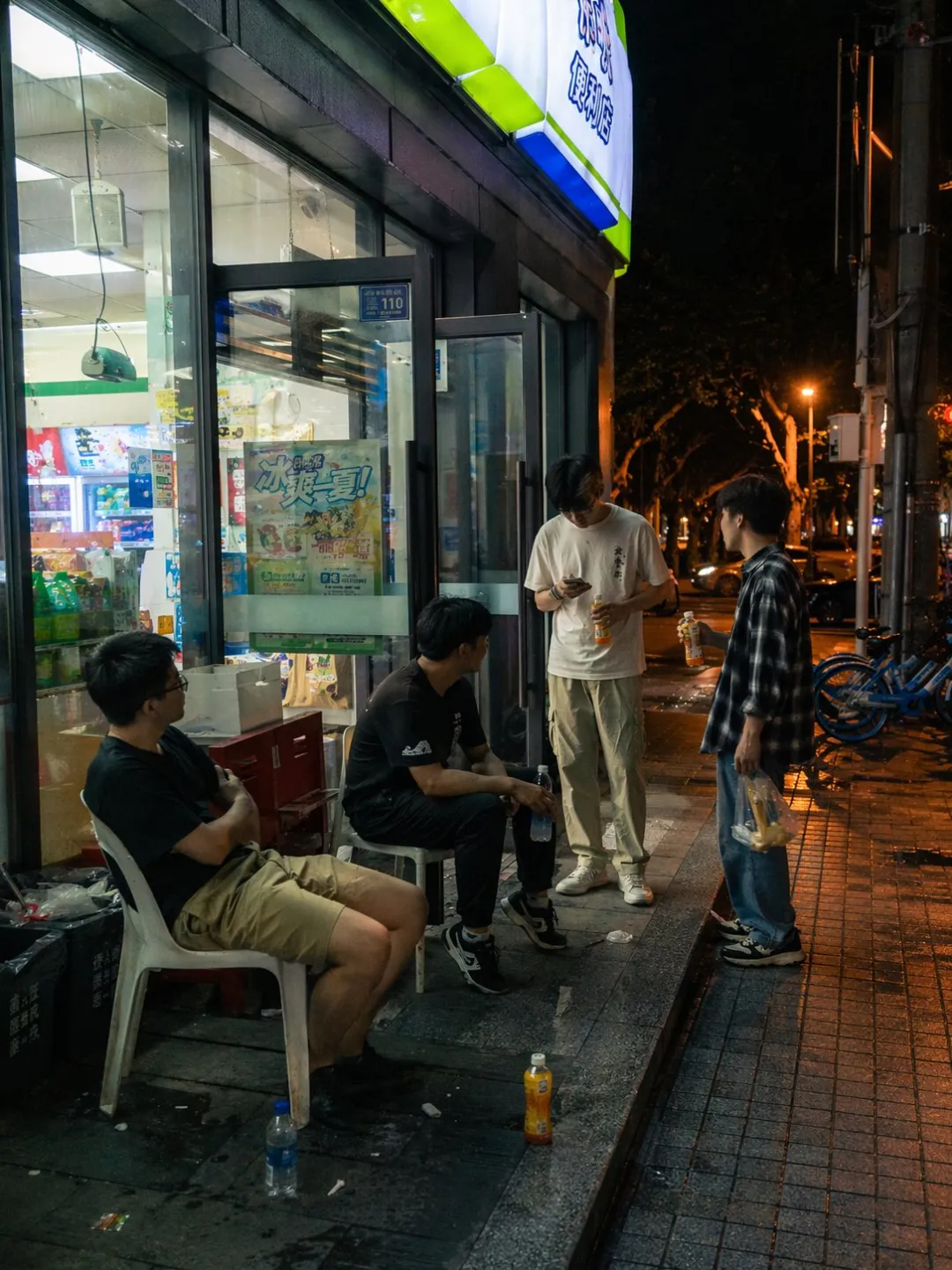 Flux 3 (flux-3.com) prompt example: Convenience Store Night Scene